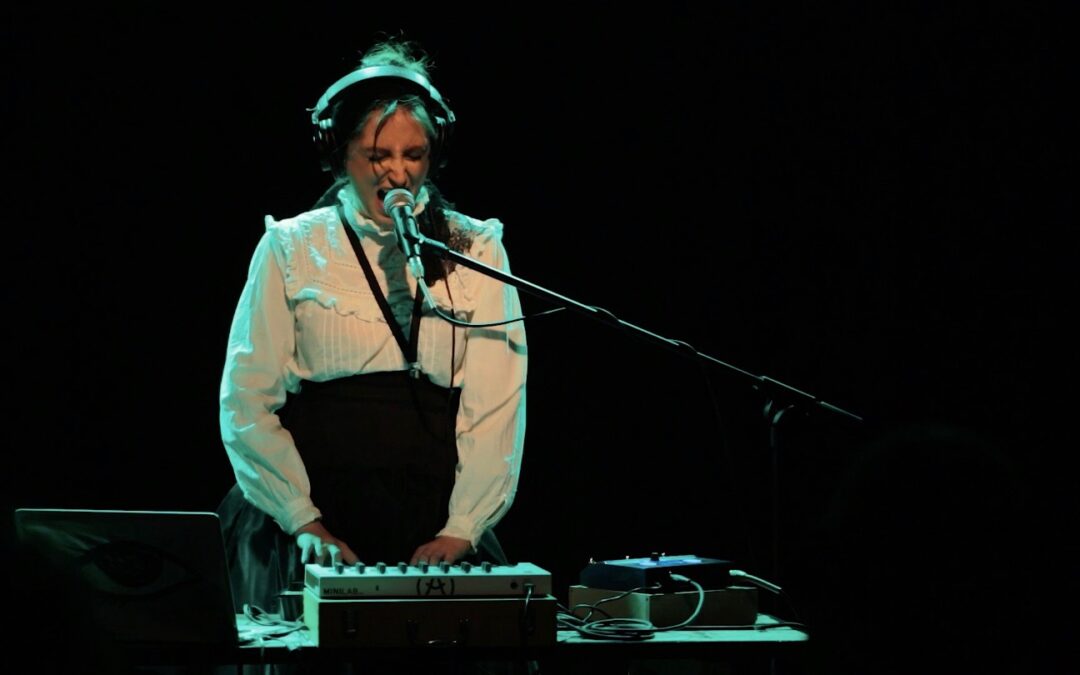 UMANƏ (una performance per fare cose e vedere gente!)